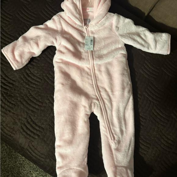 Children’s Place Winter Outdoor Onesie - Picture 5 of 5